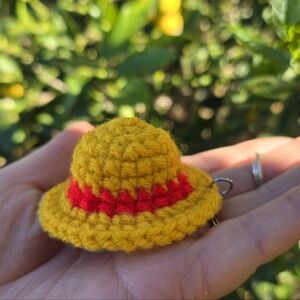 Crochet Luffy's Straw Hat Keychain